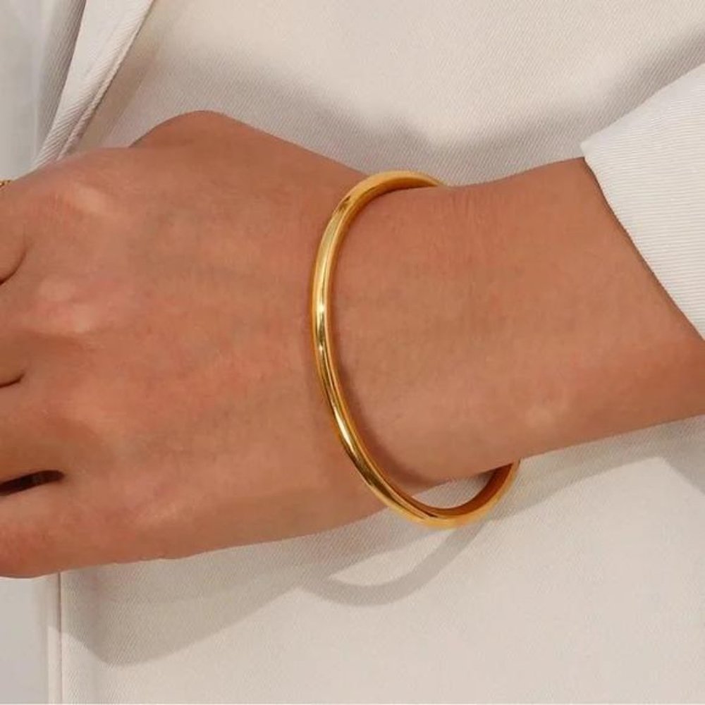 NEW 18K GOLD CUFF BANGLE BRACELET - Picture 3 of 6
